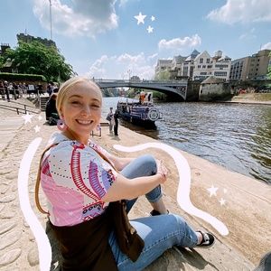 Meet your Posher, Ally